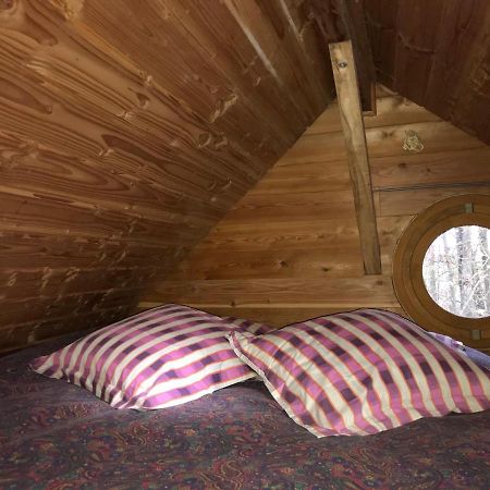 La Cabane Aux Secrets - Au Milieu De Nulle Part Outines Exteriör bild