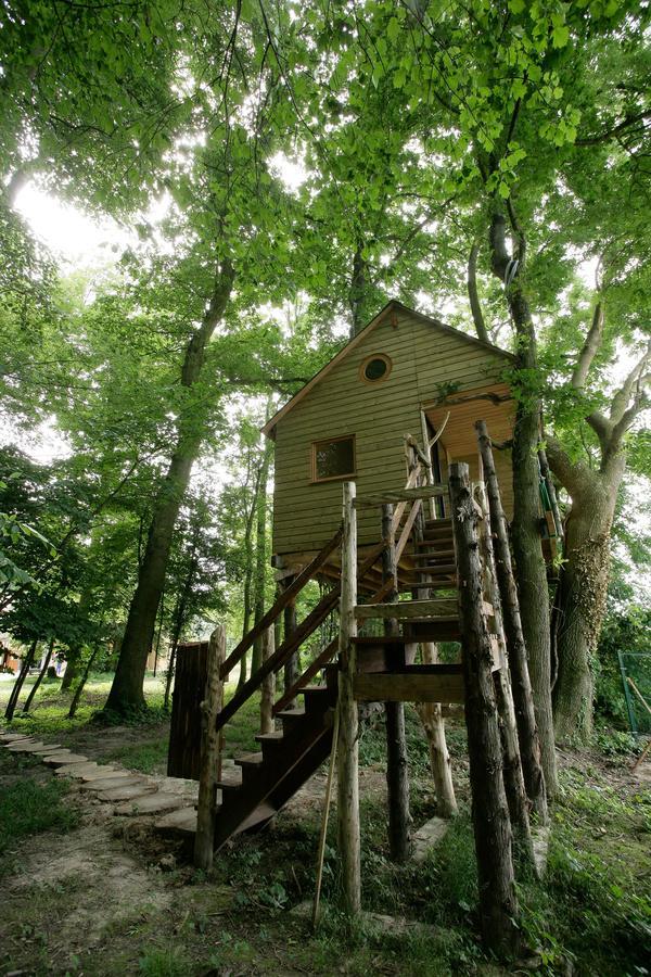 La Cabane Aux Secrets - Au Milieu De Nulle Part Outines Exteriör bild